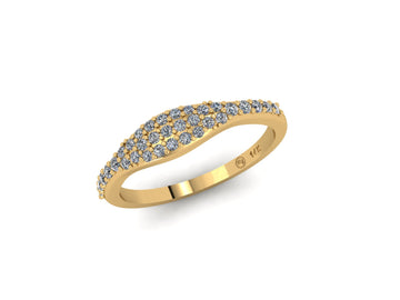 Magnificent Diamond Band 14 KT Gold Ring